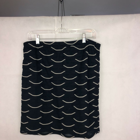 Max Studio Navy and White Scallop Skirt Size Large - Picture 2 of 4